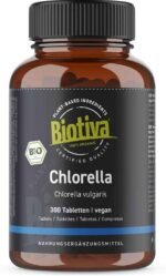Biotiva Chlorella Tablets Organic high dose (300 Tablets) - 500mg pellets - 100% Pure - Vegan Chlorella Algae pellets - Without Magnesia Stearate - Packed and Controlled in Germany (DE-ECO-005) - Image 2