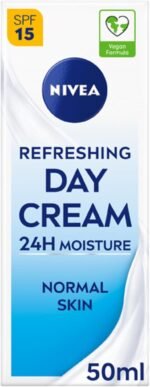 NIVEA Light Moisturising Day Cream, Hydrating Face Cream with Vitamin E, Skin Care Essentials, Intensive Moisturiser, 50 ml (Pack of 1) - Image 3