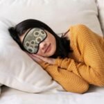 Sunflowers Chamomile Print Adults Sleep Comfort Eye Mask Light Blocking Nap Aid for Travel Insomnia Camping - Image 6
