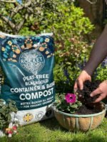 RocketGro - Container & Basket Compost Peat-Free Superior Blend - 40L - Organic Bio-active and N:P:K Rich - Added Organic Fertiliser Superfood - Image 7