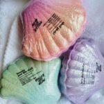 Holler and Glow Shell Yeah! Shell Shaped Bath Bomb, Vitamin E & Lavender Extract, Magnolia, Ylang, Bergamot & Sandalwood Scented, 100% Vegan & Cruelty Free, Ocean Vibes for Relaxation, 150 G - Image 3