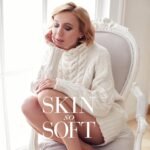 Avon Skin So Soft Original Dry Oil Spray + Enhance and Glow Airbrush Tanning Spray 150ml Duo, Sun Kissed Glow, Formulated with Jojoba Oil and Vitamin E, Quick Dry Formula, Cruelty Free - Image 6