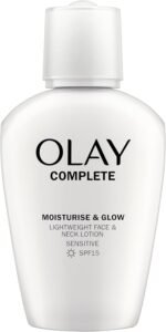 Olay Complete Moisturise & Glow Face And Neck Lotion For Sensitive Skin With SPF15, For Beautiful, Healthy Glowing Skin In Just 1 Day, 100ml - Image 2